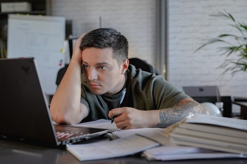 🧾 Упрощёнка, самозанятый, патент — что выбрать в 2025 году?